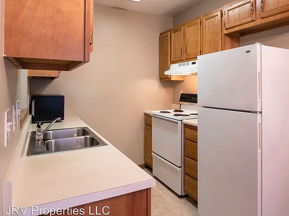 4th image of 940 Stewart St APT 35