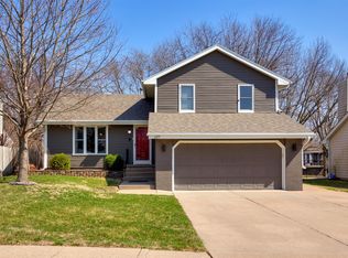317 27th St, West Des Moines, IA 50265