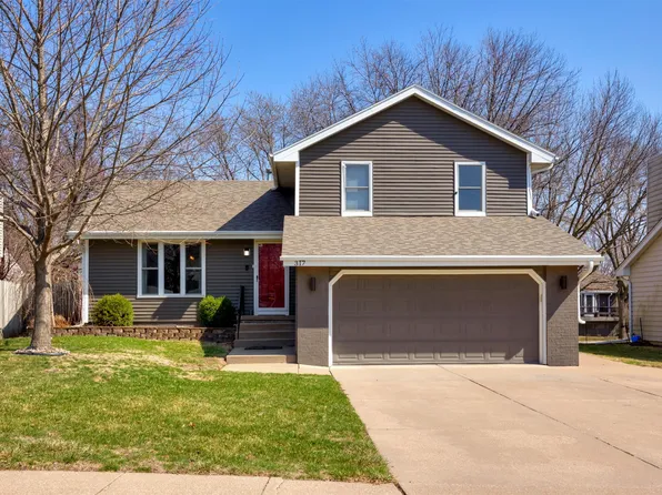 317 27th St, West Des Moines, IA 50265