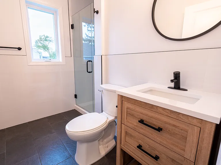 97 Main St #6 — Photo 2