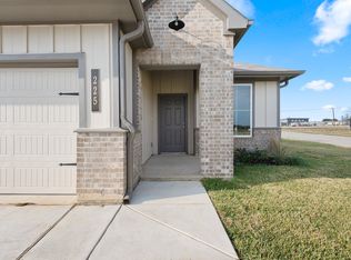 608 N Fork Ranch Rd, Waco, TX 76705
