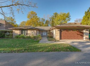 964 Happ Rd, Northfield, IL 60093