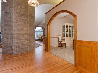 5385 NW Hawk Pl, Portland, OR 97229