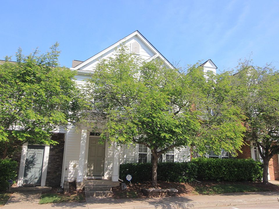 1st image of 104 Hickory Meadow Cir