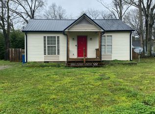704 Francis St E, Jacksonville, AL 36265
