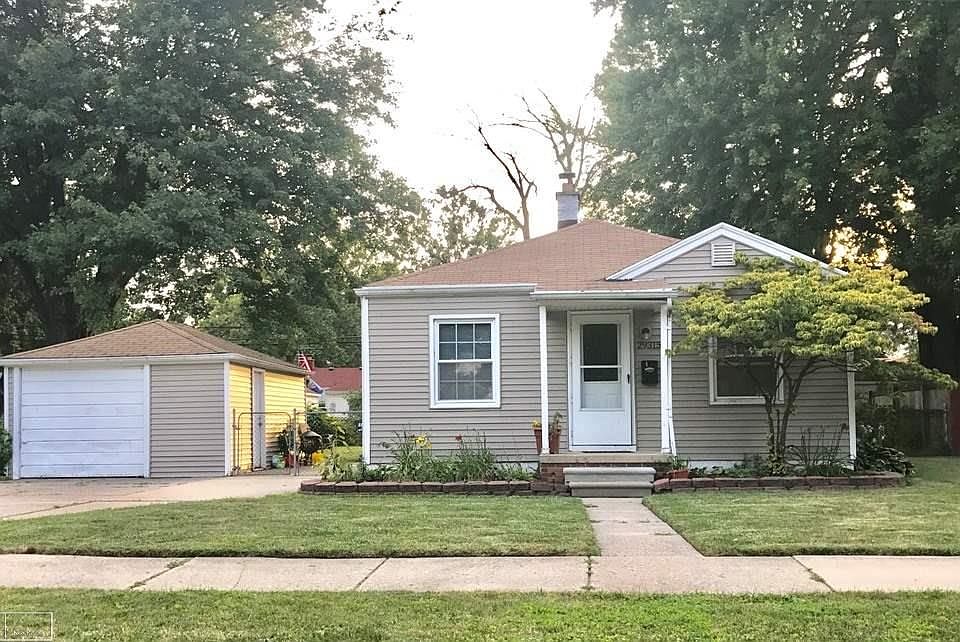 1st image of 29315 Manhattan St