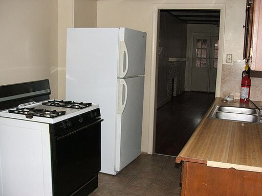 2nd image of 4321 Belleview Ave APT 1