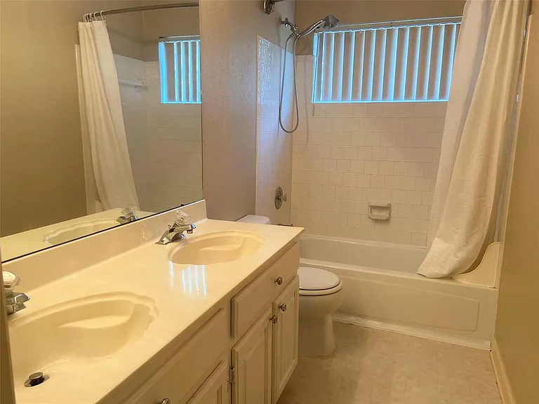 6918 Springcrest Ct — Photo 28