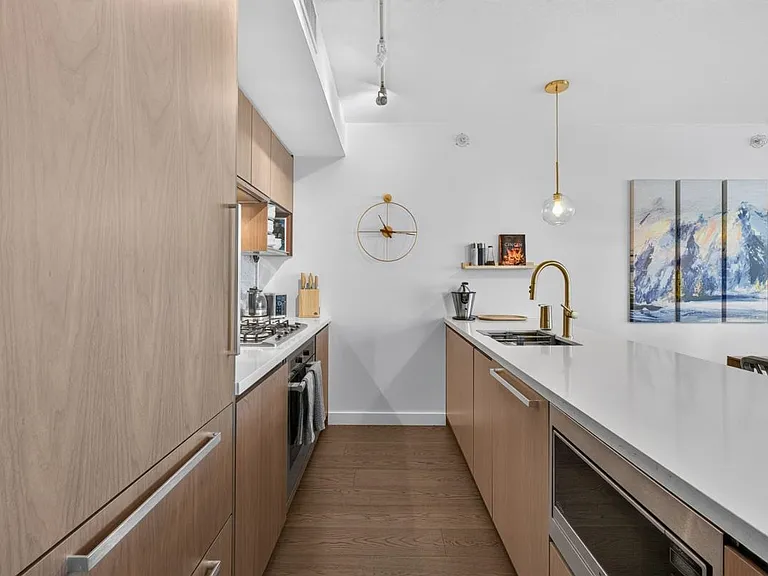 68 Smithe St #1110 — Photo 3