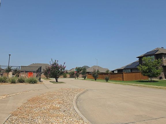 5th image of 7531 Lynnwood Dr