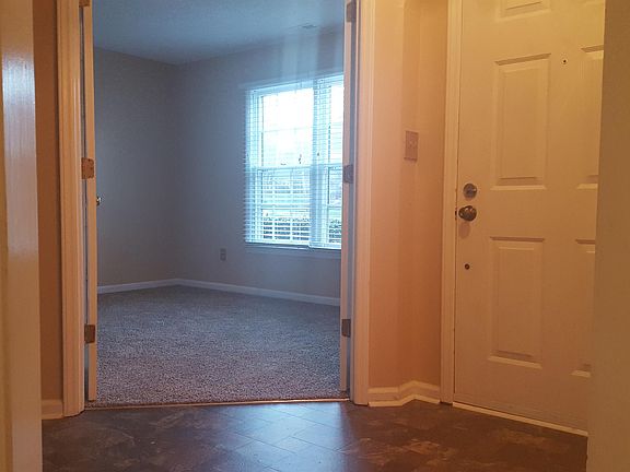 Foyer, Office & Entrance