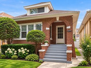 6249 N Fairfield Ave, Chicago, IL 60659