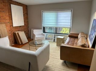 219 Newbury St APT 4, Boston, MA 02116