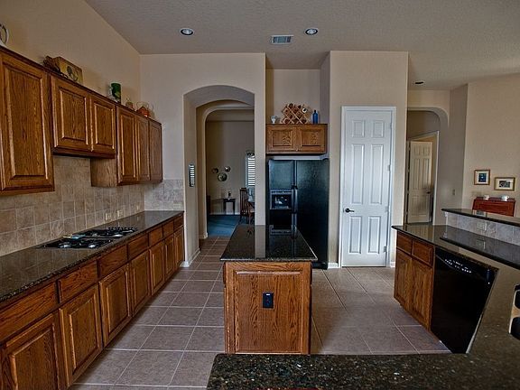 4th image of 3234 Medaris Ln