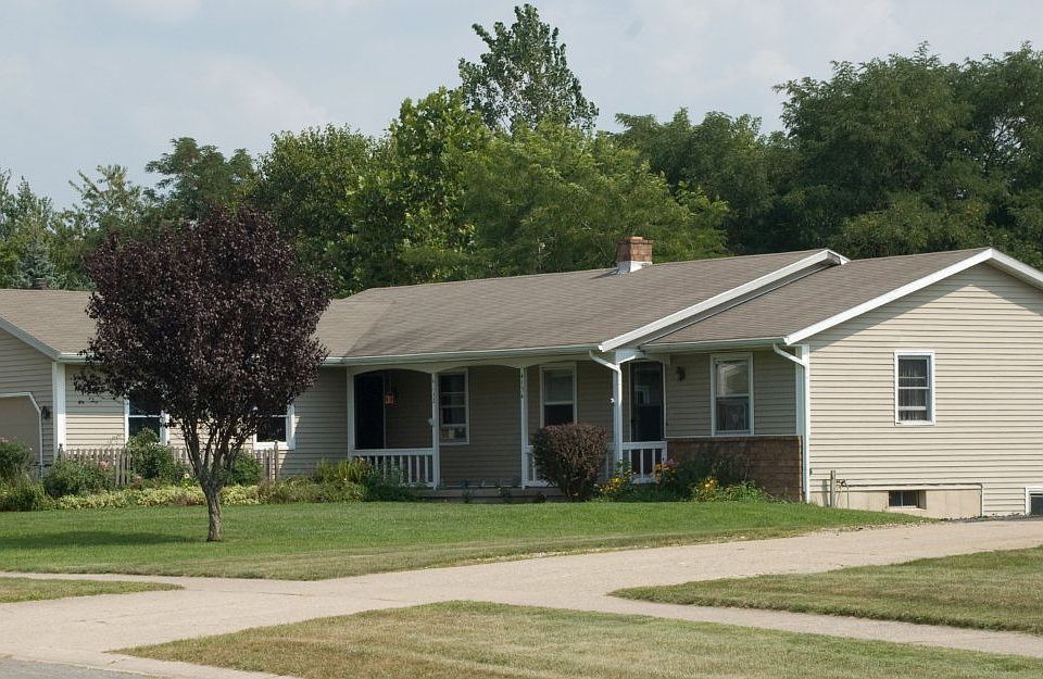 1st image of 4132 Creely Ct NW