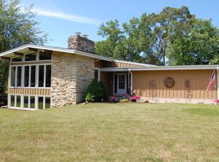 3520 South Ln, Franksville, WI 53126