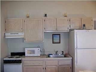 5th image of 121 E Arctic Ave #1D