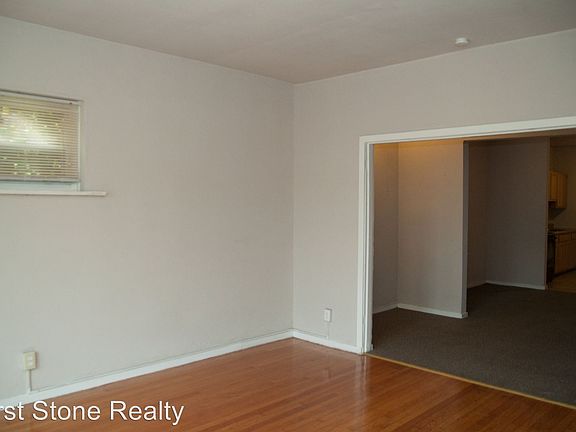 4th image of 3954 S Grand Blvd APT 1N