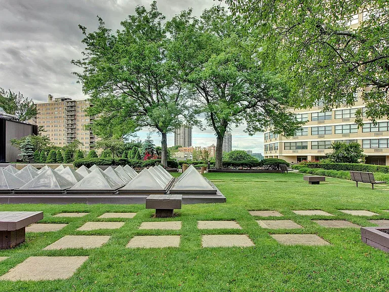 7004 Boulevard East #31D — Photo 21