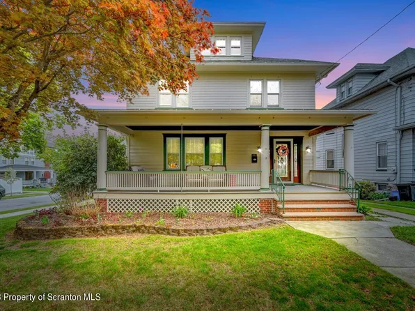 1701 N Webster Ave, Dunmore, PA 18509