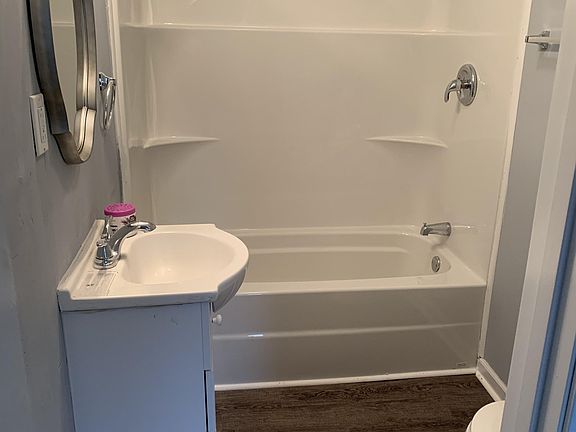 4th image of 2703 Patricia Ln