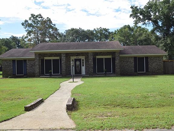 2nd image of 612 Barcelona Dr