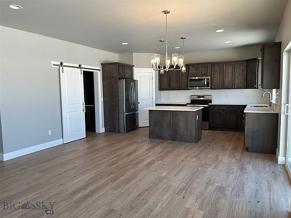 3rd image of 502 Winston Ln Unit A