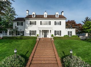 2745 SW Summit Dr, Portland, OR 97201