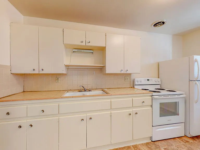 2121 Gold Ave SE — Photo 23