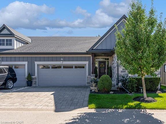 2nd image of 17 Ridgeview Cres