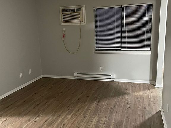 5th image of 692 Gordon Smith Blvd #692