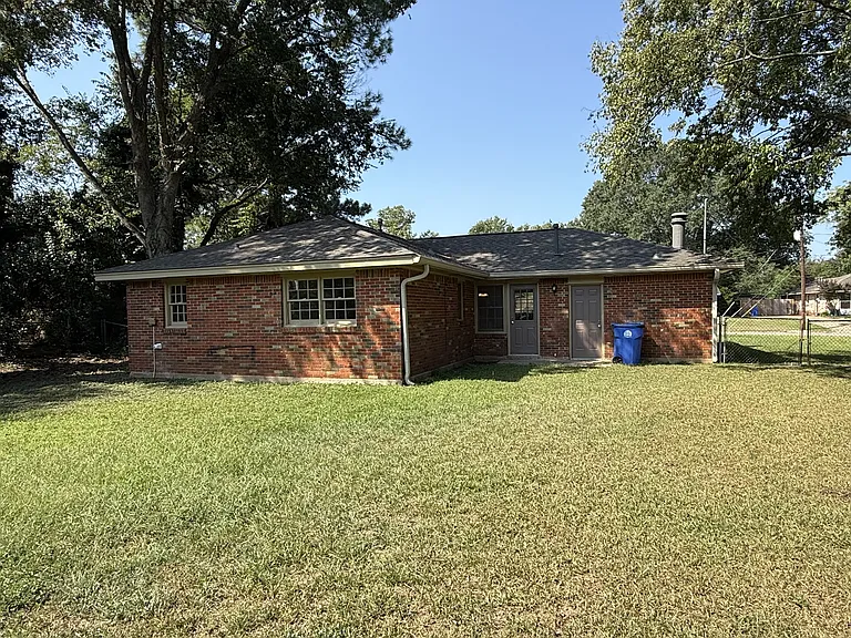 113 Lori Streetprattville — Photo 29