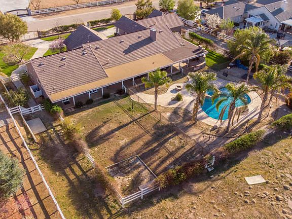 2nd image of 9853 Sweetcap Ln