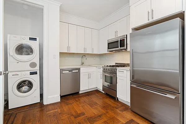 Rented by Emerson Realty NY LLC | media 1