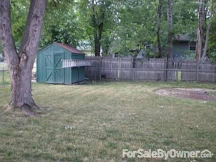 4th image of 2504 Regent Ct