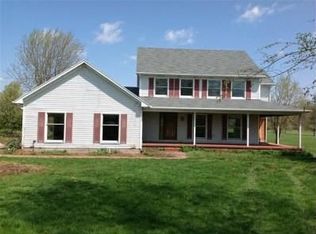 2211 E Social Row Rd, Centerville, OH 45458