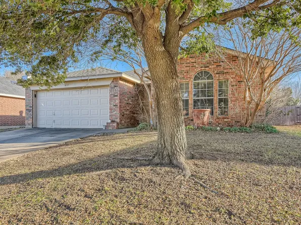 417 Candlestick Trl, Saginaw, TX 76179