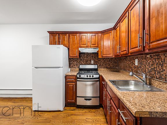 4th image of 851 Lafayette Ave APT 4A