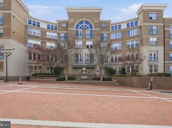 12001 Market St APT 181, Reston, VA 20191