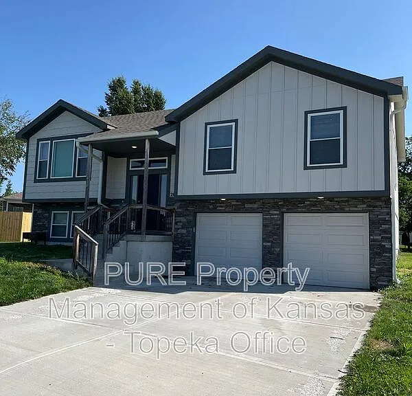 2091 Rockbridge Pkwy — Photo 2
