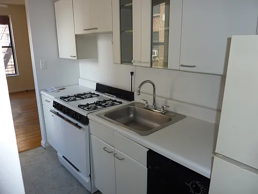 Rented by J Misrahi Realty Corp | media 5