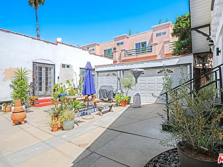 1246 N Formosa Ave — Photo 31
