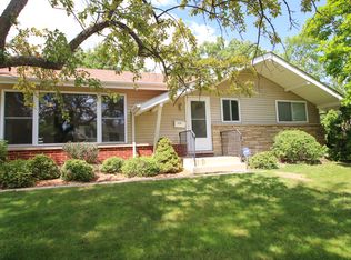 3308 Newcastle Rd, Waukegan, IL 60087