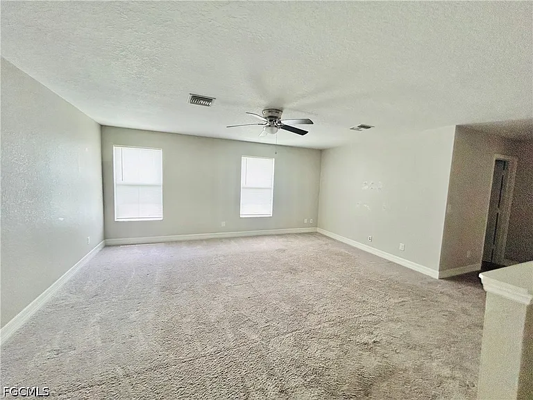 8041 Allamanda Ct — Photo 16