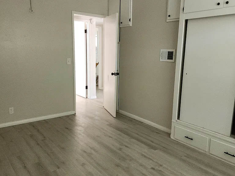 2909 Claire St #A — Photo 12