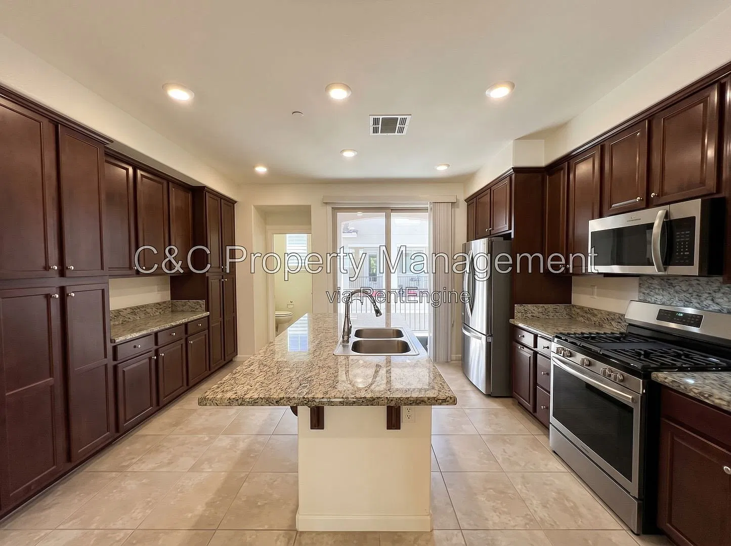 2 bed, 2.5 bath, 1457 sqft, $3,750 — Photo 4