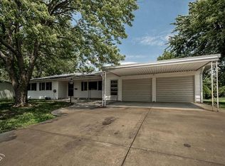 339 Washington Ave, Garnett, KS 66032