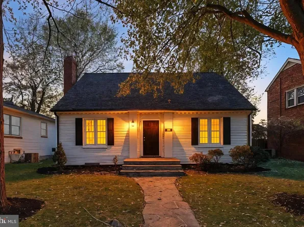 19 Dunmore Rd, Baltimore, MD 21228