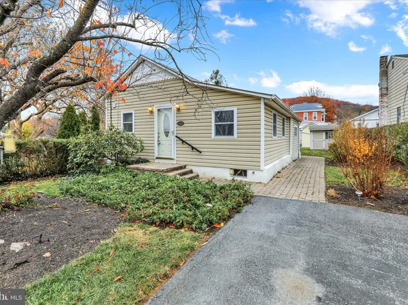 3429 Marion St, Laureldale, PA 19605