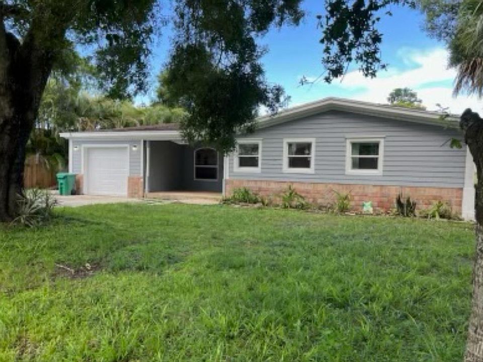 1st image of 4810 Lakewood Park Dr